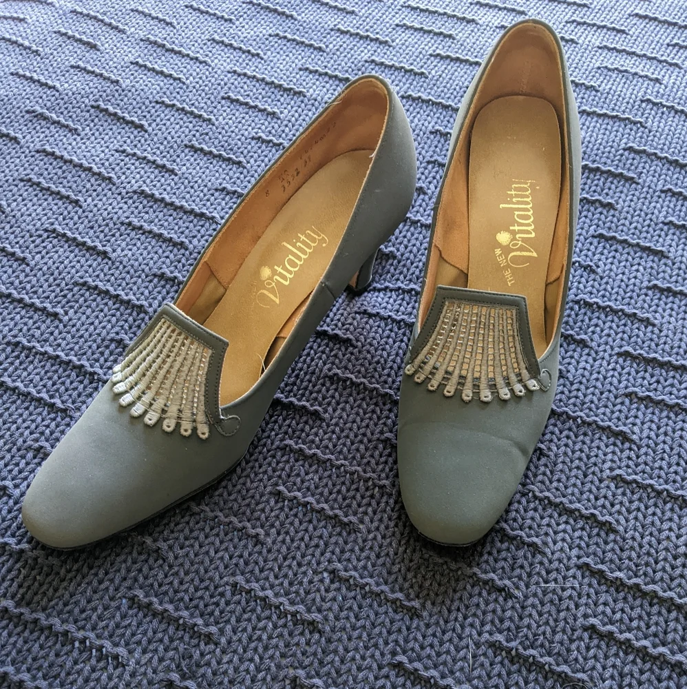 VTG Vitality Grey Heels Sz 7 - Picture 11 of 16